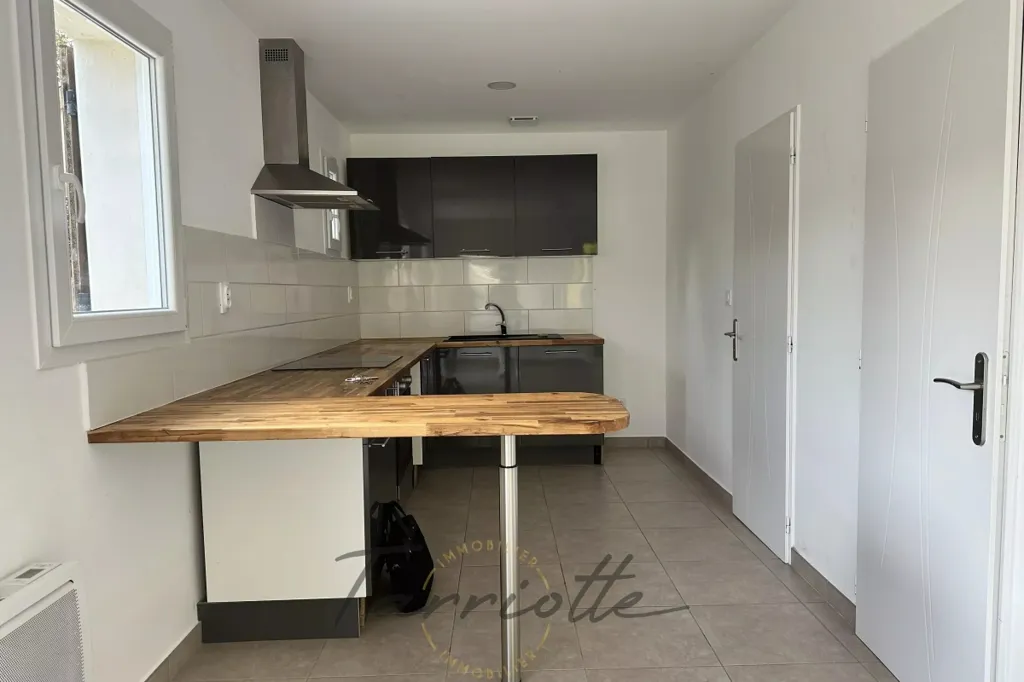 Kitchen - Villa with Garden in Montélimar
