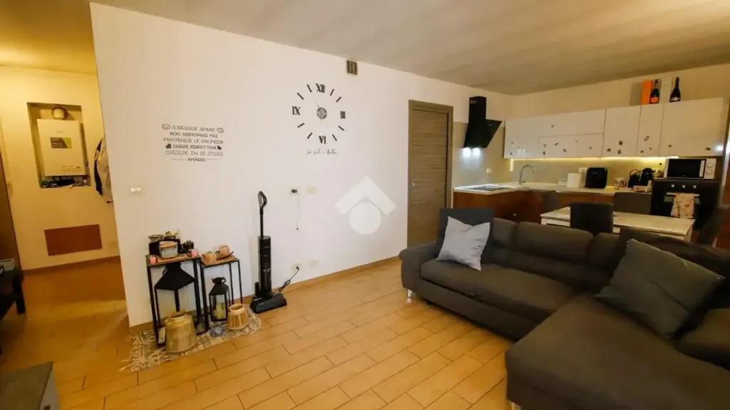 Elutuba - Semi-detached House with Garden in Bosconero