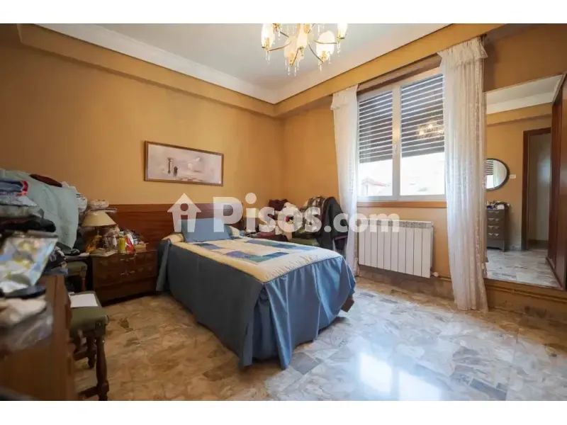 Magamistoad - 3-Bedroom Flat with Ascensor in Eibar