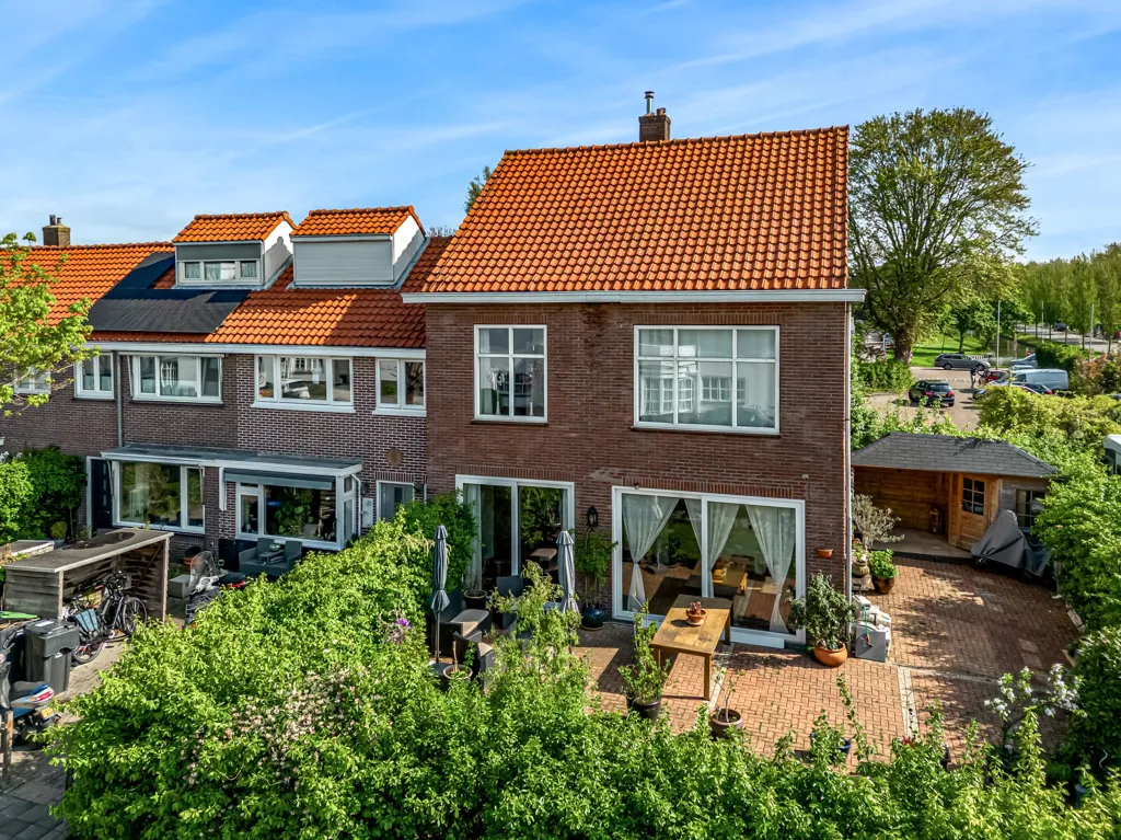 Vue aérienne - Modernised 1930s House with Garden in Leiderdorp