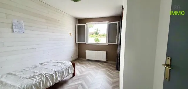 5-toaline maja asukohas Meyzieu
