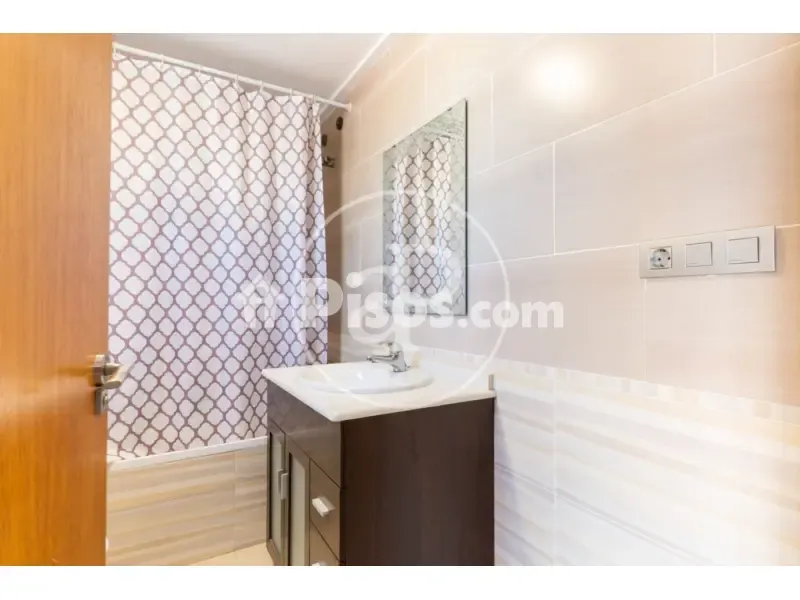 Bagni - Twin-Storey House with Pool near Beaches