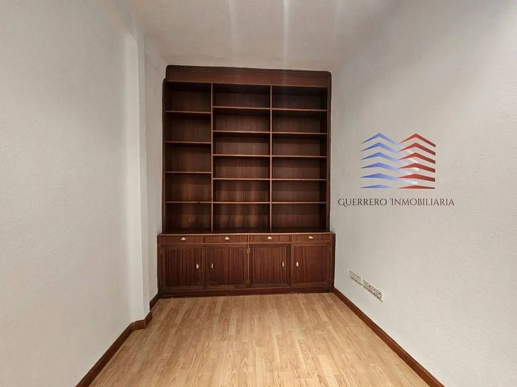 Toad - Apartment with Ascensor in Retiro, Madrid