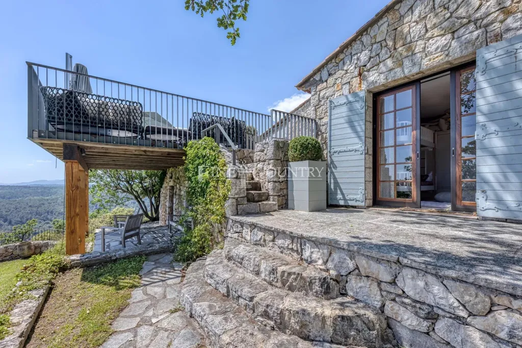 Terrasse - Villa avec vue panoramique près de Cabris