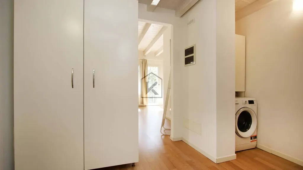 Buanderie - Bright Triplex with Balcony in Milan