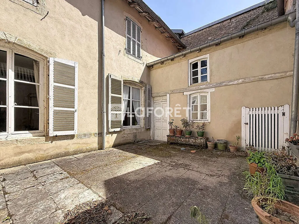 Aed - Historic Manor with Garden in Bourmont