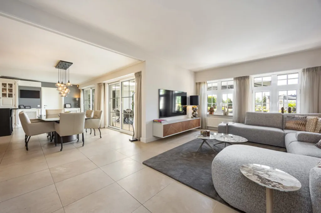 Soggiorno - Villa with Swimming Pool in Poppel