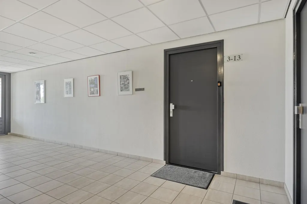 Hallway - Light-Filled Apartment with Balcony in Central Tilburg