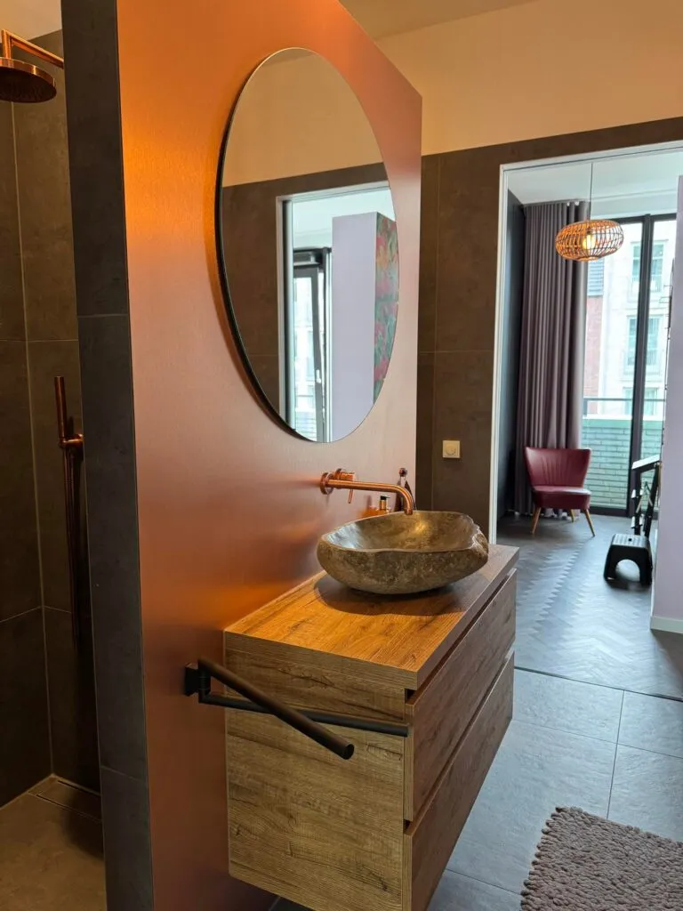Vannitoad - Modern Apartment with Patio in Maastricht
