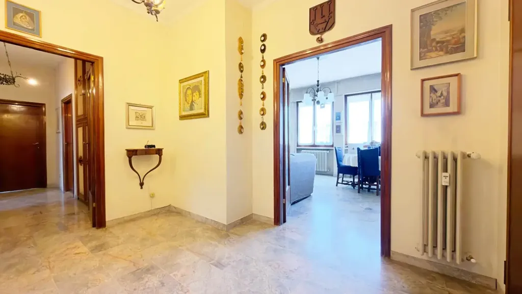 Entrée - Penthouse Apartment with Panoramic Terrace in Florence