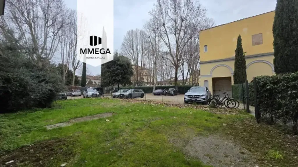 Aed - Historic Studio Apartment in Oltrarno, Florence