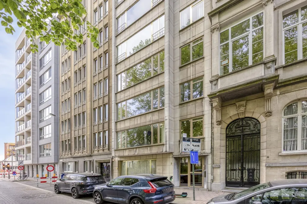 Exterior - Ground Floor Apartment with Park Views in Antwerp
