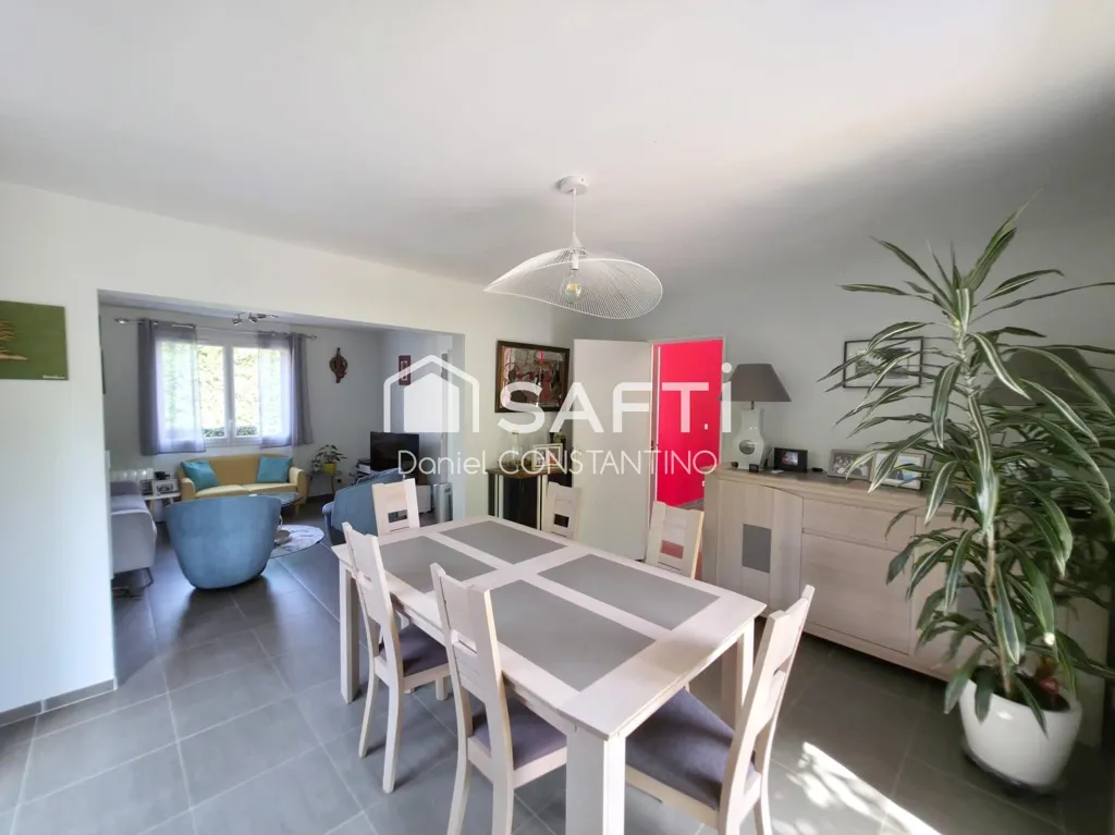 Sala da pranzo - Detached House with Garden in Ris-Orangis