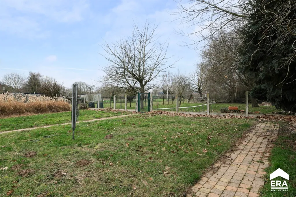Aed - House with Large Garden in Zoutleeuw