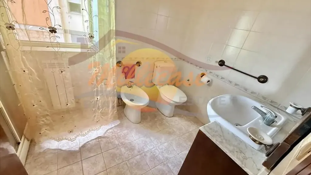 Salles de bain - Apartment with Garage in Siracusa