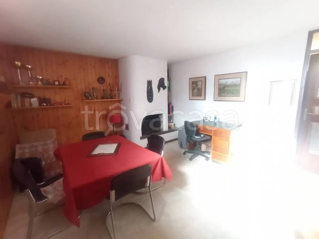 Söögituba - Terraced Villa with Private Garden in Bellinzago Novarese