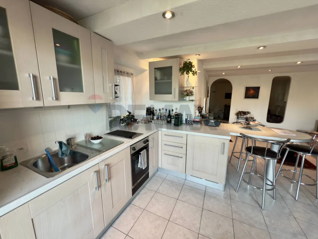 Cuisine - Rustic-Style Apartment with Lake View in Sant'Agata