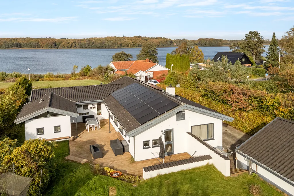 Vista aerea - Modernised Villa with Sjælsø View in Ravnsnæs