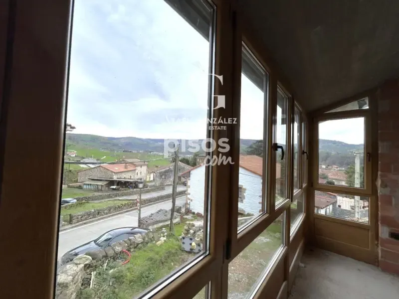 Rõdu - House with Valley Views in Villacarriedo