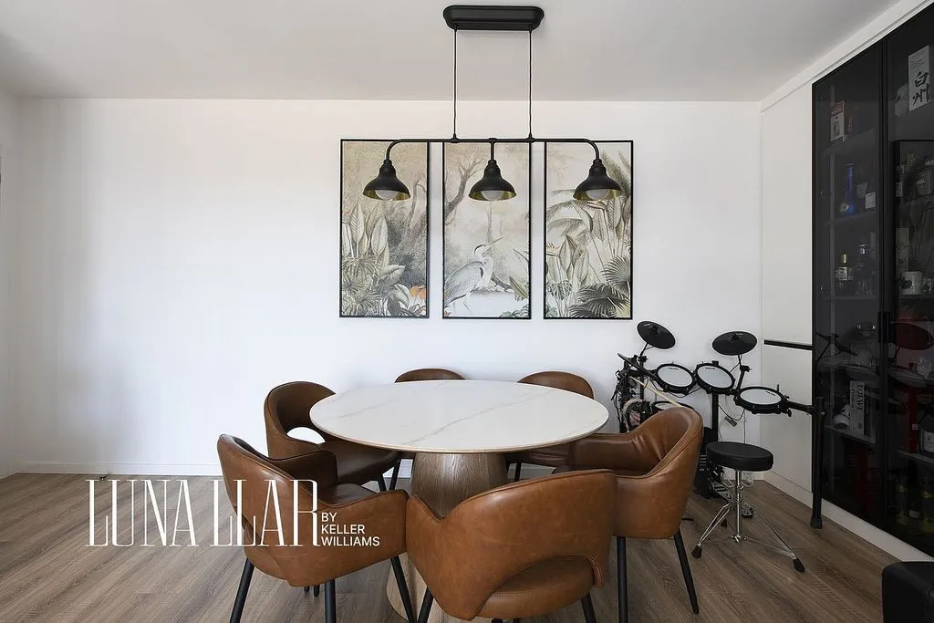 Sala da pranzo - Modern Flat with Pool in Cornellà de Llobregat