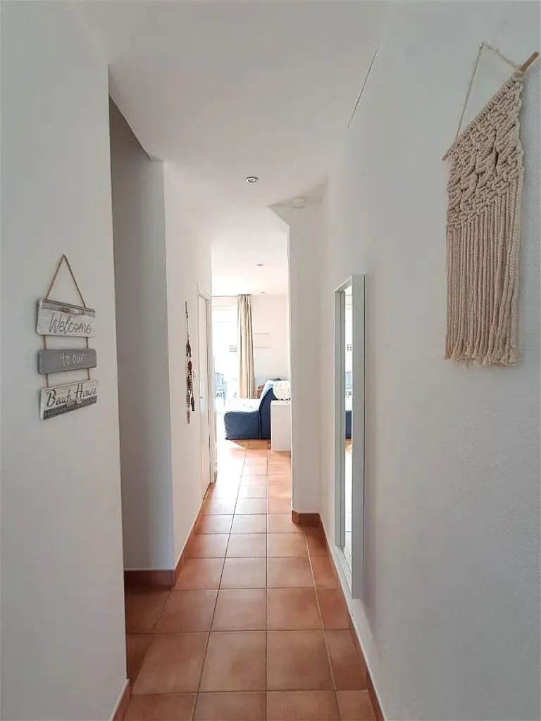 Hallway - 2-Bed Apartment with Pool in Saint Jean de Monts
