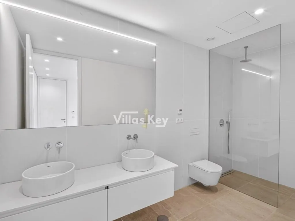 Luxury Flat with Sea Views in Lagos