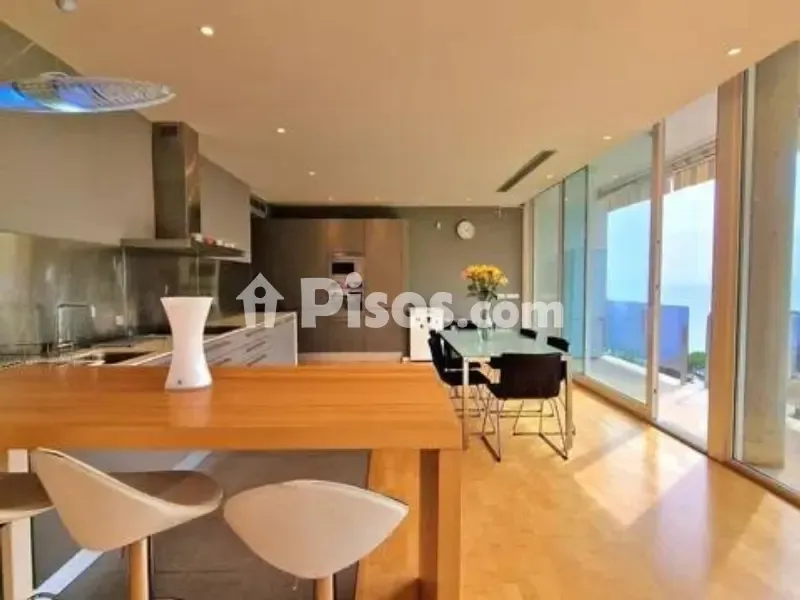 Salle à manger - Villa with Pool on Avinguda del Mediterrani