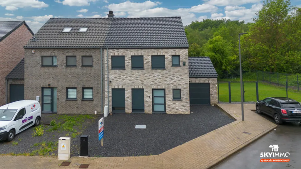 Välivaade - Fully Equipped 3-Fronted House with Garden in Seraing