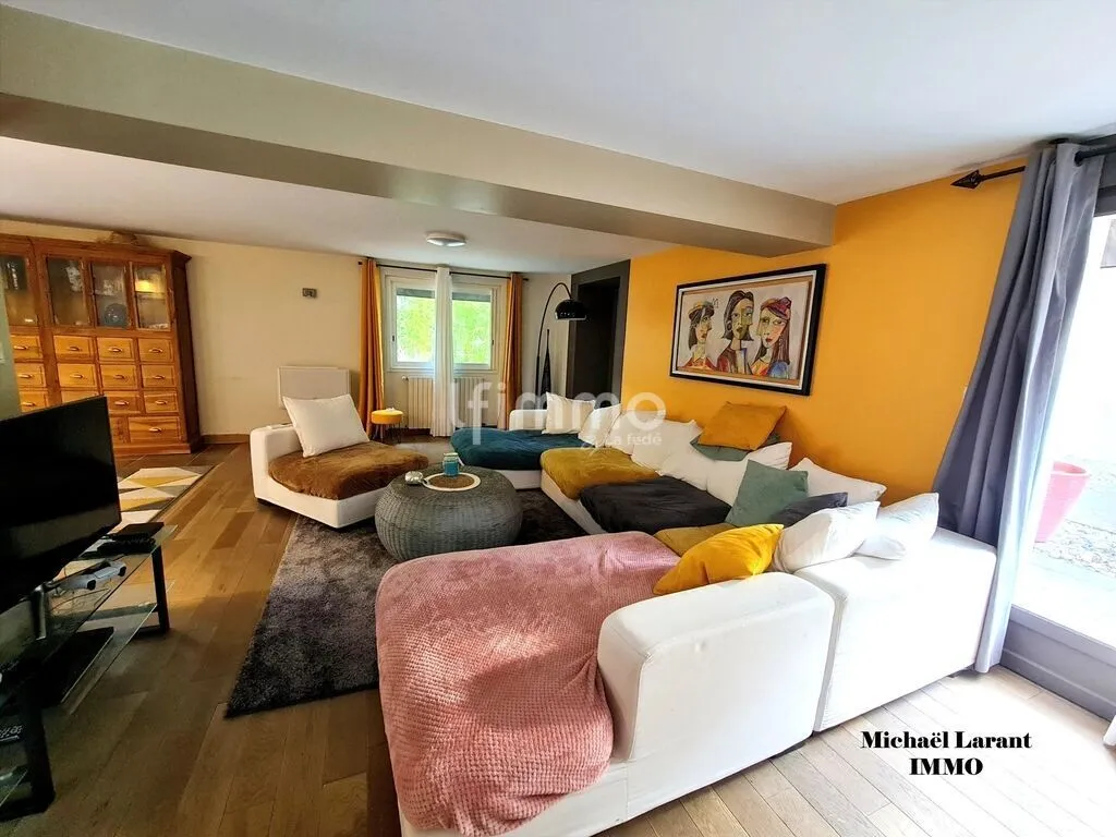 Elutuba - Renovated House with Pool near Lencloître