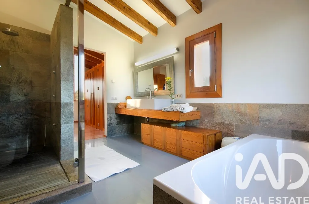 Salles de bain - Luxury Farmhouse with Pool in Pollença