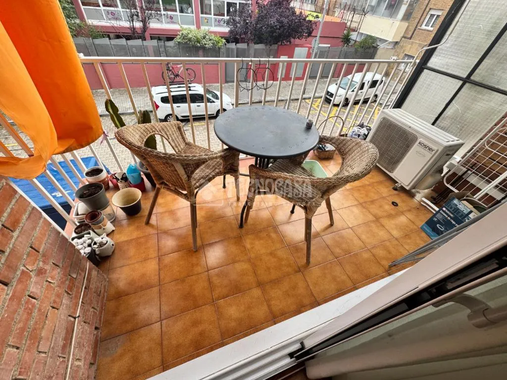 Rõdu - Reformed Apartment with Terrace in Sant Andreu
