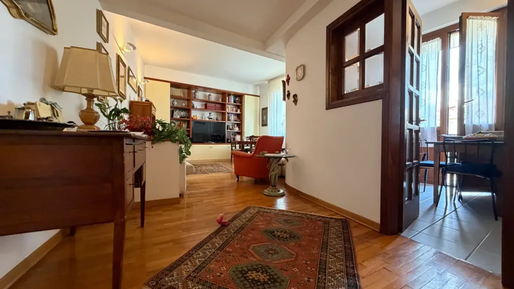 Ingresso - Appartamento con terrazza e mansarda a Firenze