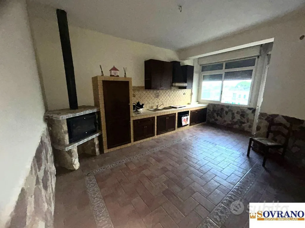 Cuisine - 3rd Floor Apartment with Balcony in Borgo Nuovo