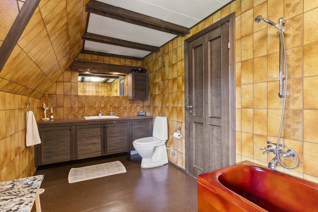 Vannitoad - Thatched Villa with Garden in Helstrup