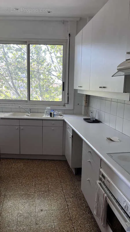 Cuisine - Appartement T4 avec Balcon à Perpignan