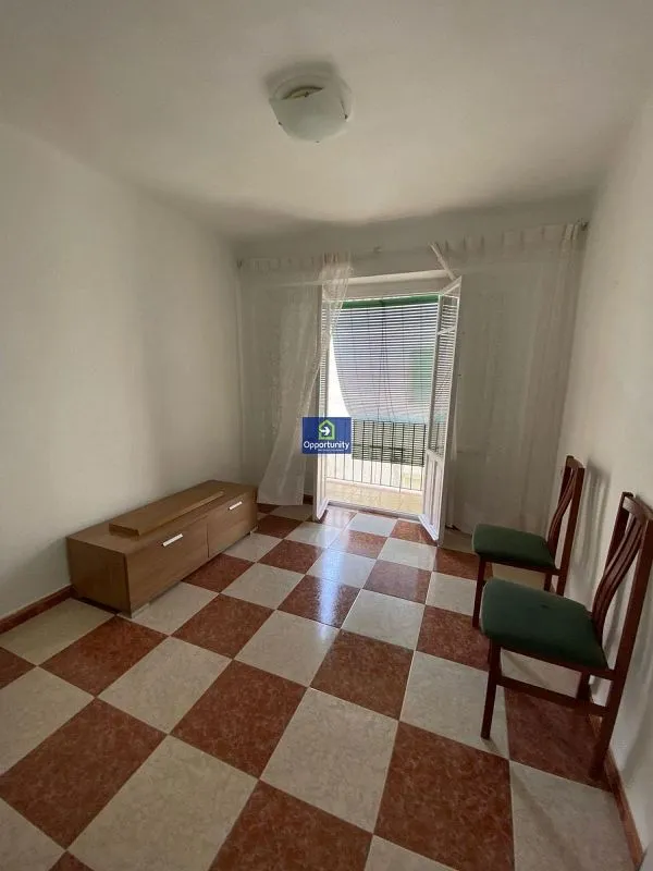 Elutuba - Apartment with Balcony in Zaidín District