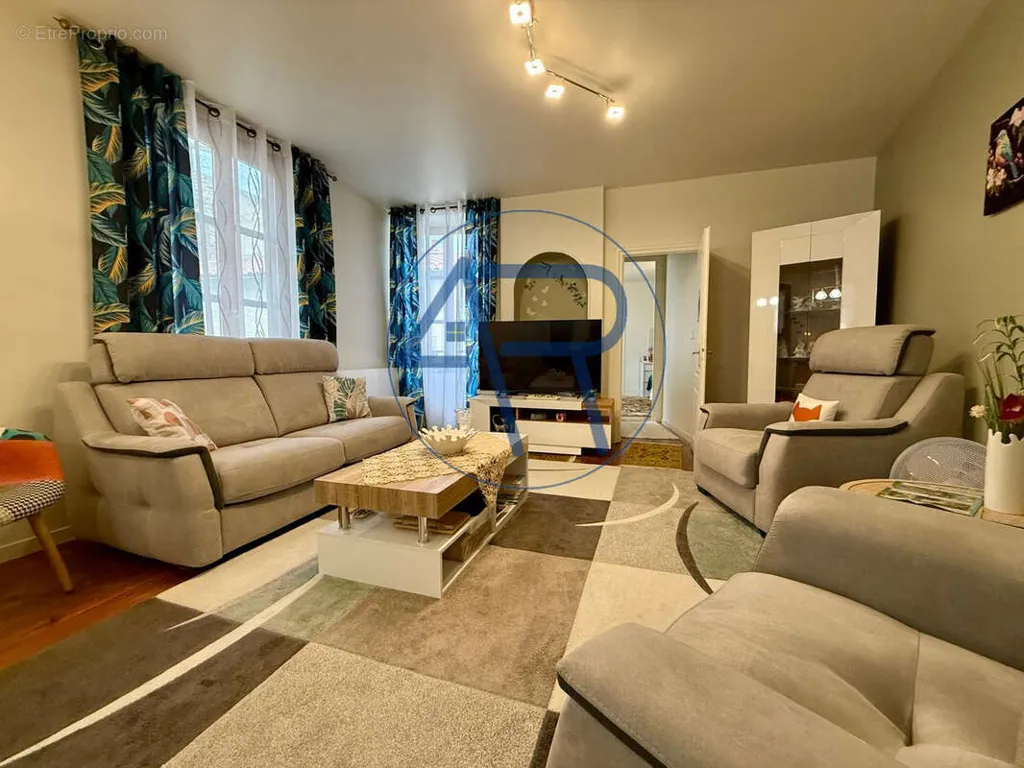 Elutuba - Renovated Apartment in Brioude City Centre
