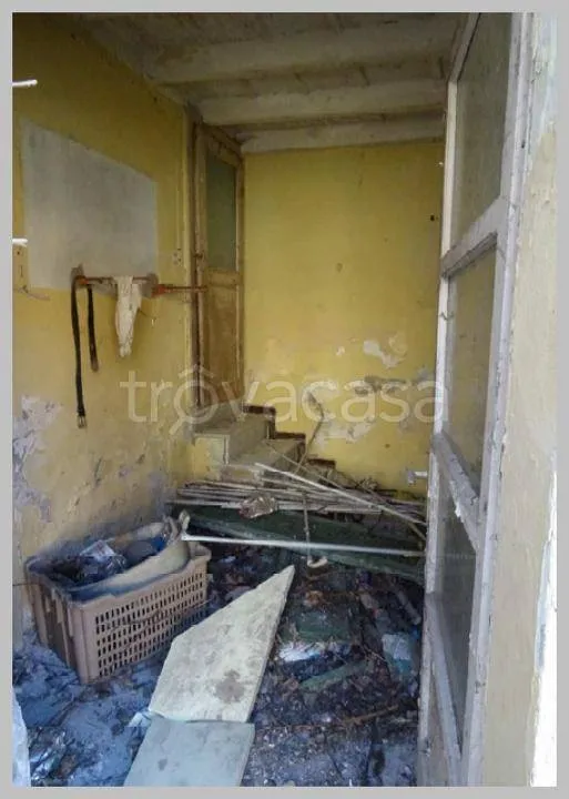 Rooms - Auctioned Apartment with Balcony in Codogno