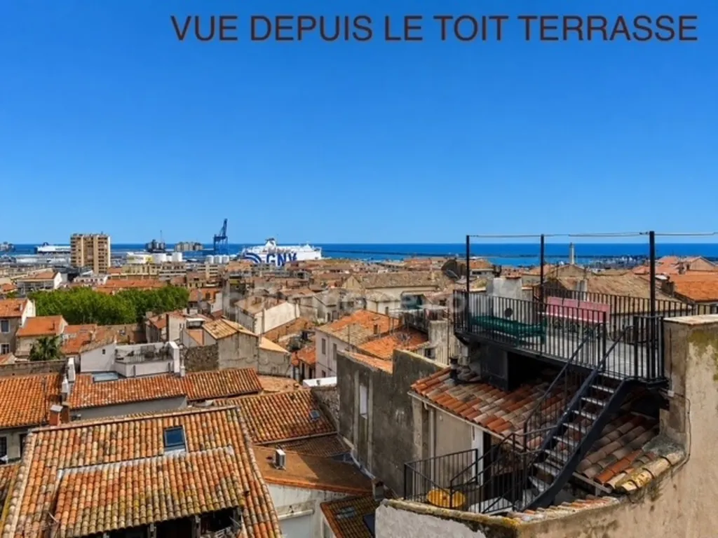 Terrass - 2-Bedroom Apartment with Balcony in Sète