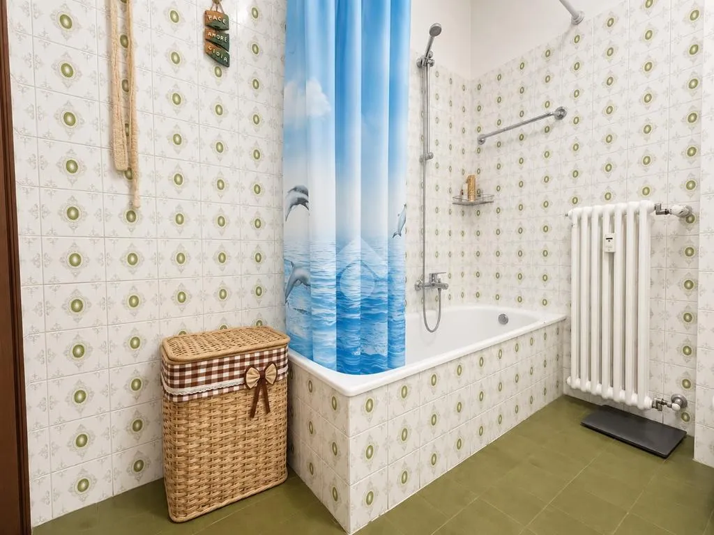 Bagni - Bilocale with West Terrace in Cassola