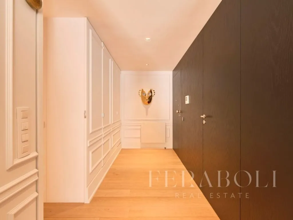 Entrée - Luxury Apartment in Chiado, Lisbon