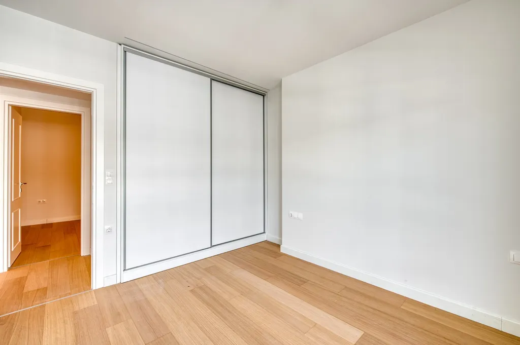 Rooms - 3-bedroom apartment in Thessaloniki