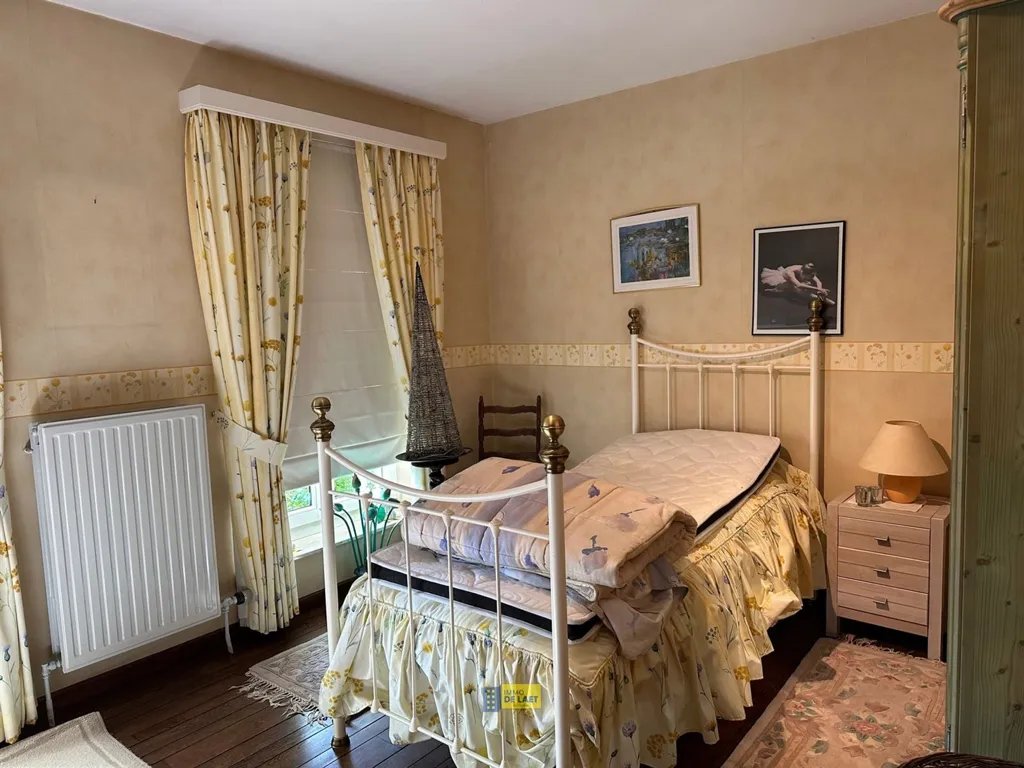 Magamistoad - Spanish-Style Ground Floor House with Garden in Spaans