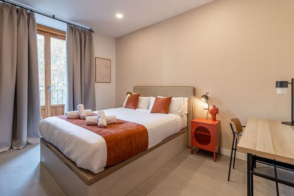 Chambres - Furnished Flat with Balcony in Madrid