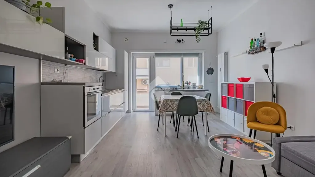Séjour - Rearranged Apartment with Balcony in Rome