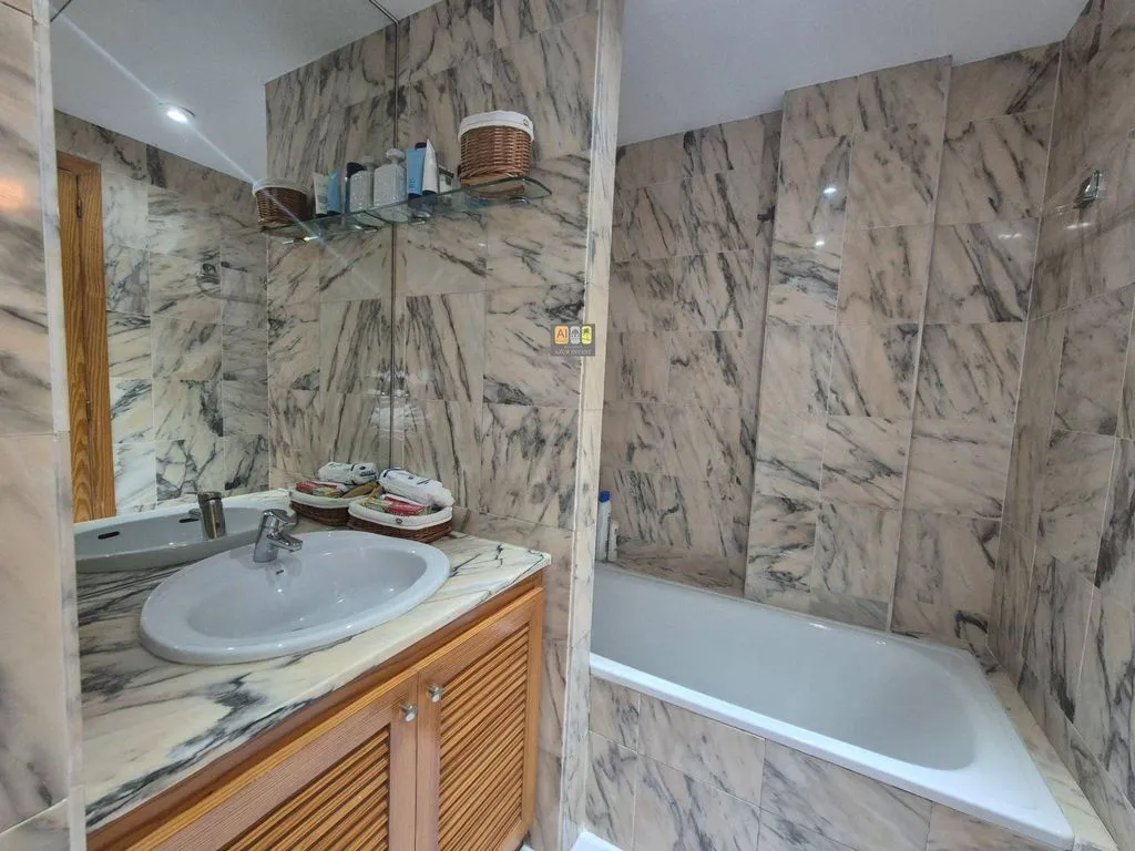 Vannitoad - Luxury Flat with Sea View in Altea