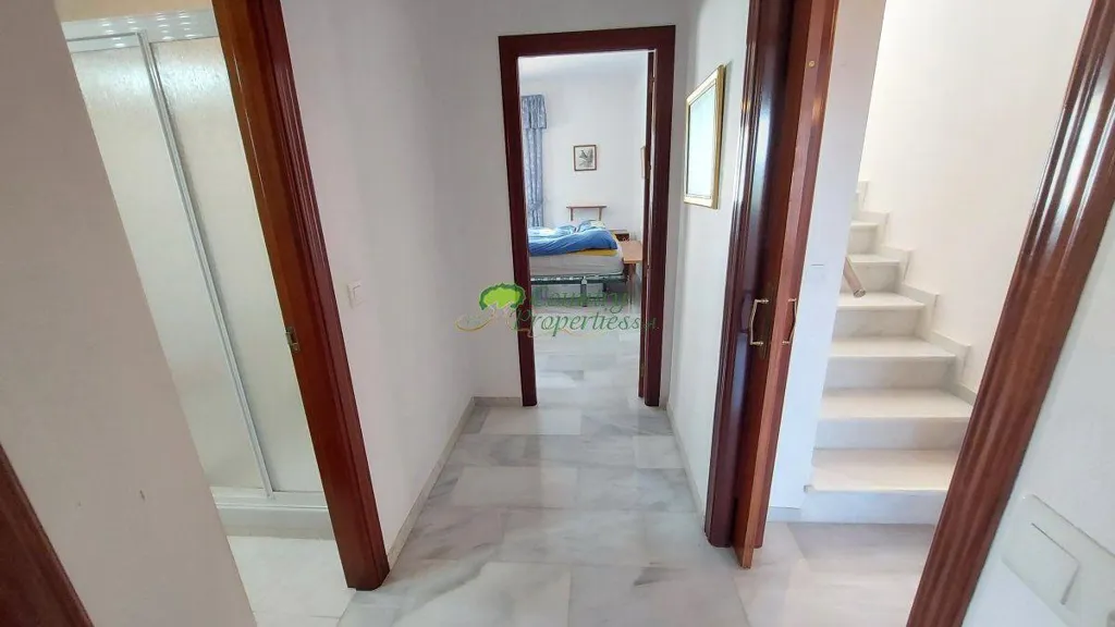 Esik - Villa with Pool and Mountain Views in Canillas de Aceituno