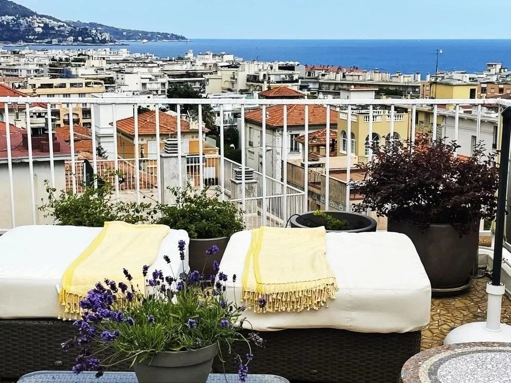 Terrasse - Appartement Luxueux avec Terrasse Panoramique à Nice