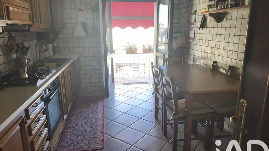 Cuisine - Rustic Apartment with Terrace in Montegaldella