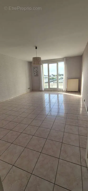Séjour - Appartement avec Parking dans Résidence Sécurisée